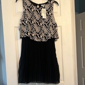 Speechless Black and White Lace Formal Dress